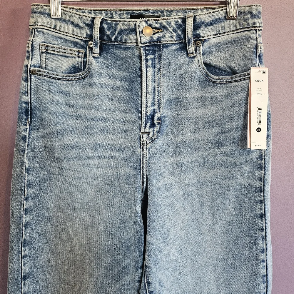 NEW Aqua High Rise Wide Leg Distressed Cropped Raw Hem Medium Wash Jeans